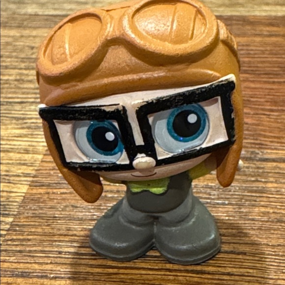 Pixar Fest | Young Carl | UP! Movie | Disney | Doorables - Picture 2 of 6